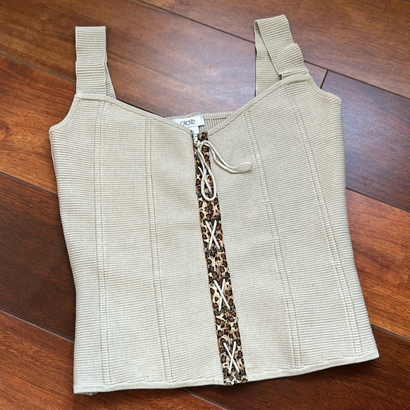 Cache Tops - Cache Silk Blend Tie Front Ribbed Tank Top with Leopard Print Detail Size Medium